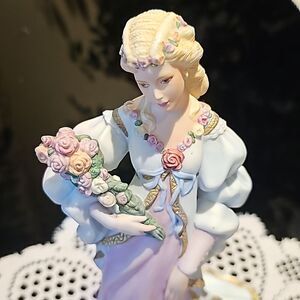 Lenox Legandary Princess Beauty porcelain figurine